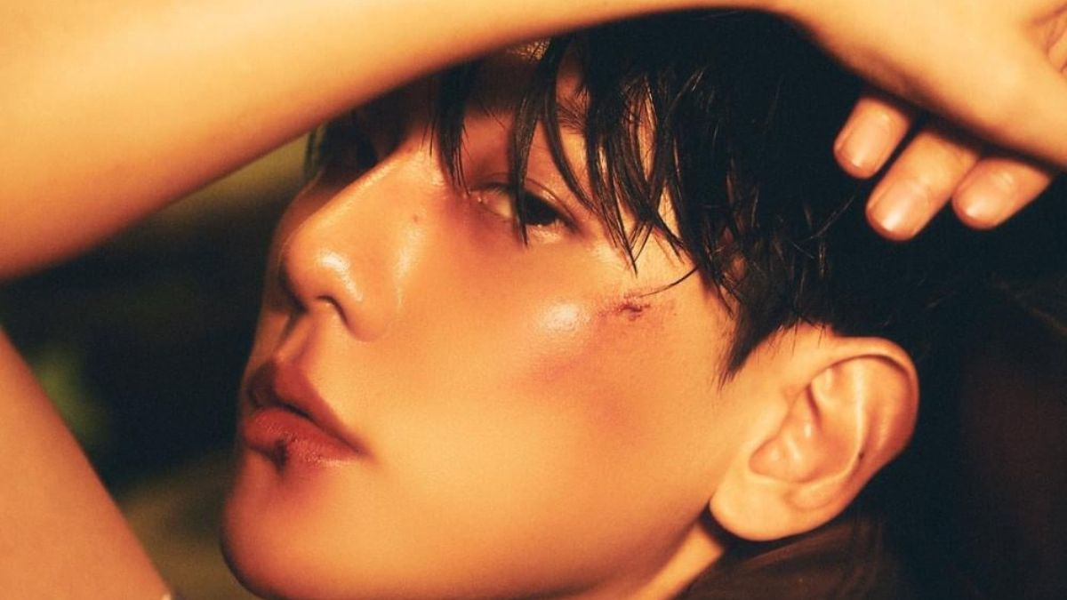 Baekhyun Is Back, And He Says HELLO WORLD, Here’s A ‘Pineapple Slice’