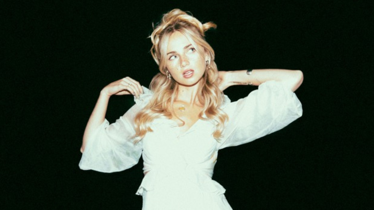 4 Claire Rosinkranz Songs To Listen To Right Now - The Honey POP