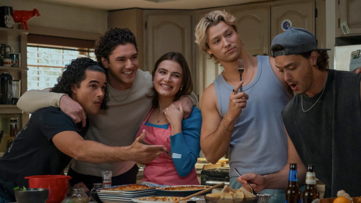 6 Songs We'd Recommend To Each Character From Off Campus